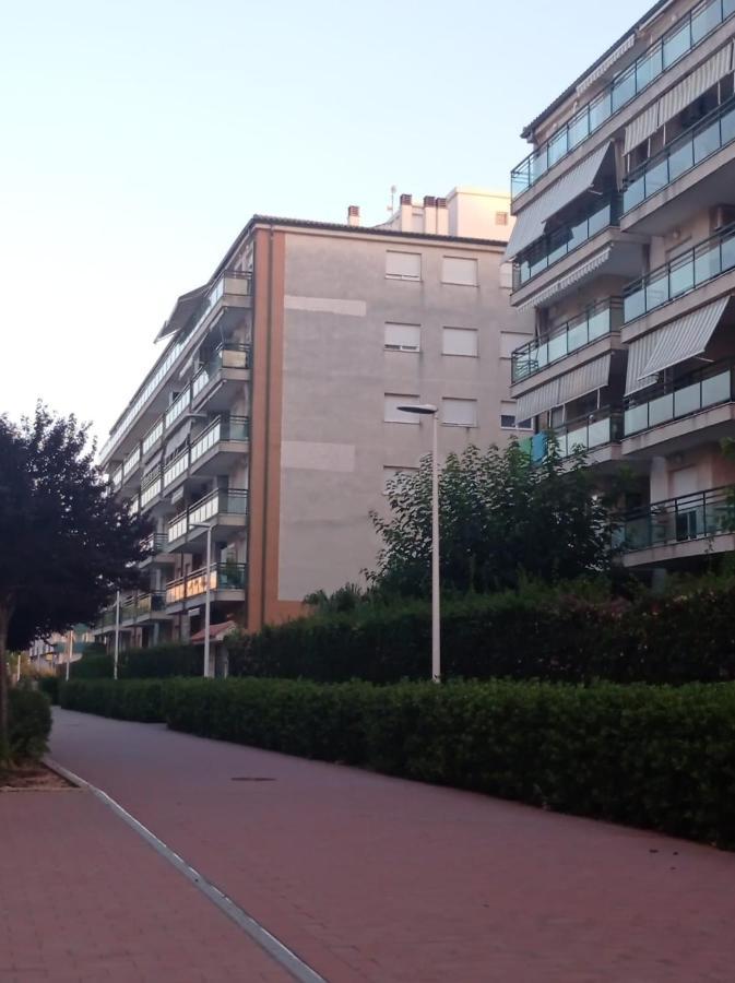Apartamento Pilar Solo Familias غانديا المظهر الخارجي الصورة